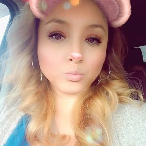 Meet your Posher, Teresa